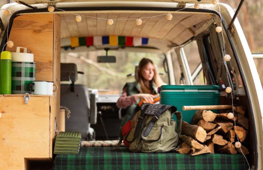 https://www.expeditionmotorhomes.com/wp-content/uploads/2021/06/full-shot-woman-playing-guitar-850x550.jpg